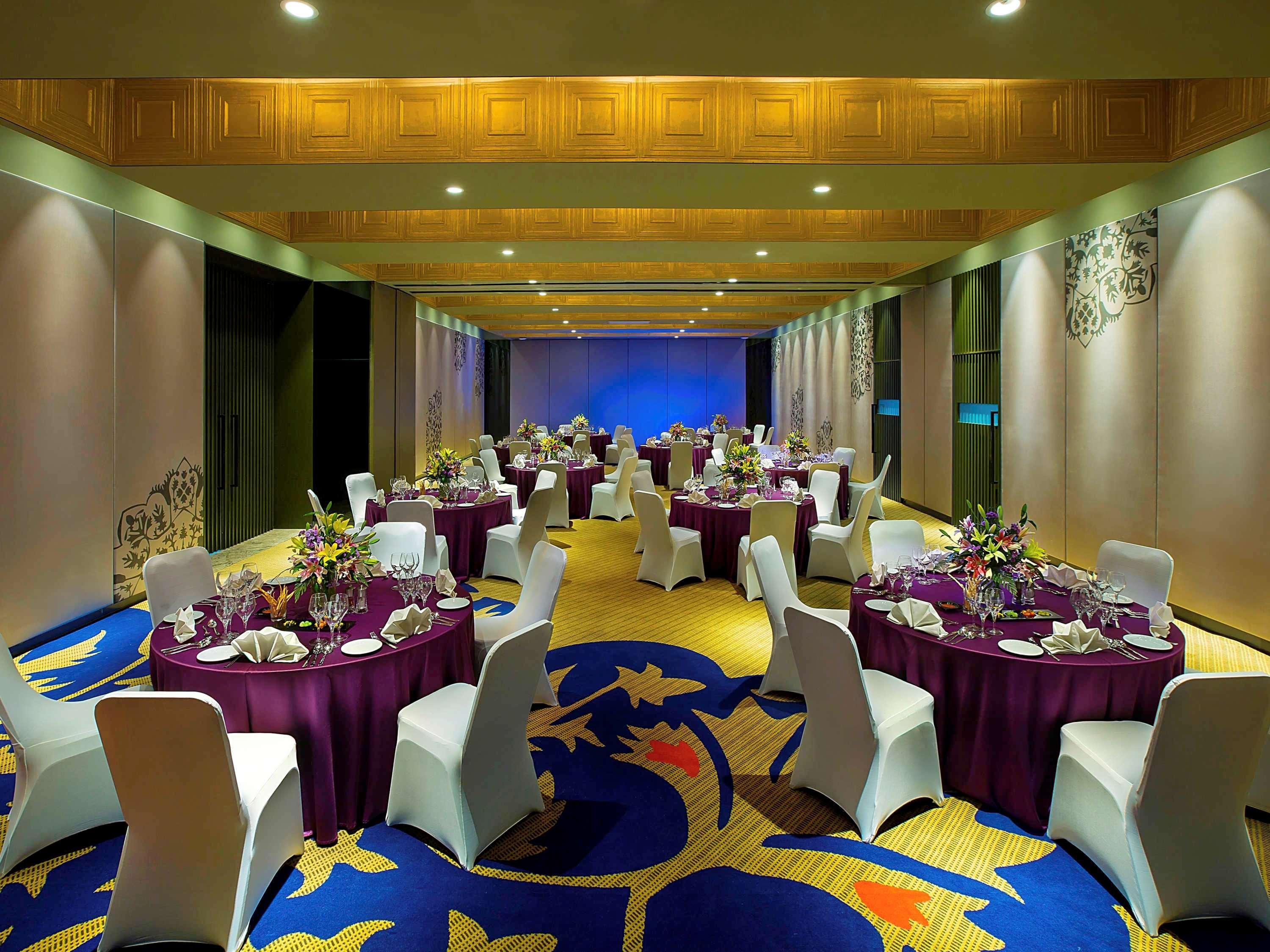 Grand Mercure Mysore - An Accor Brand Exterior photo The ballroom