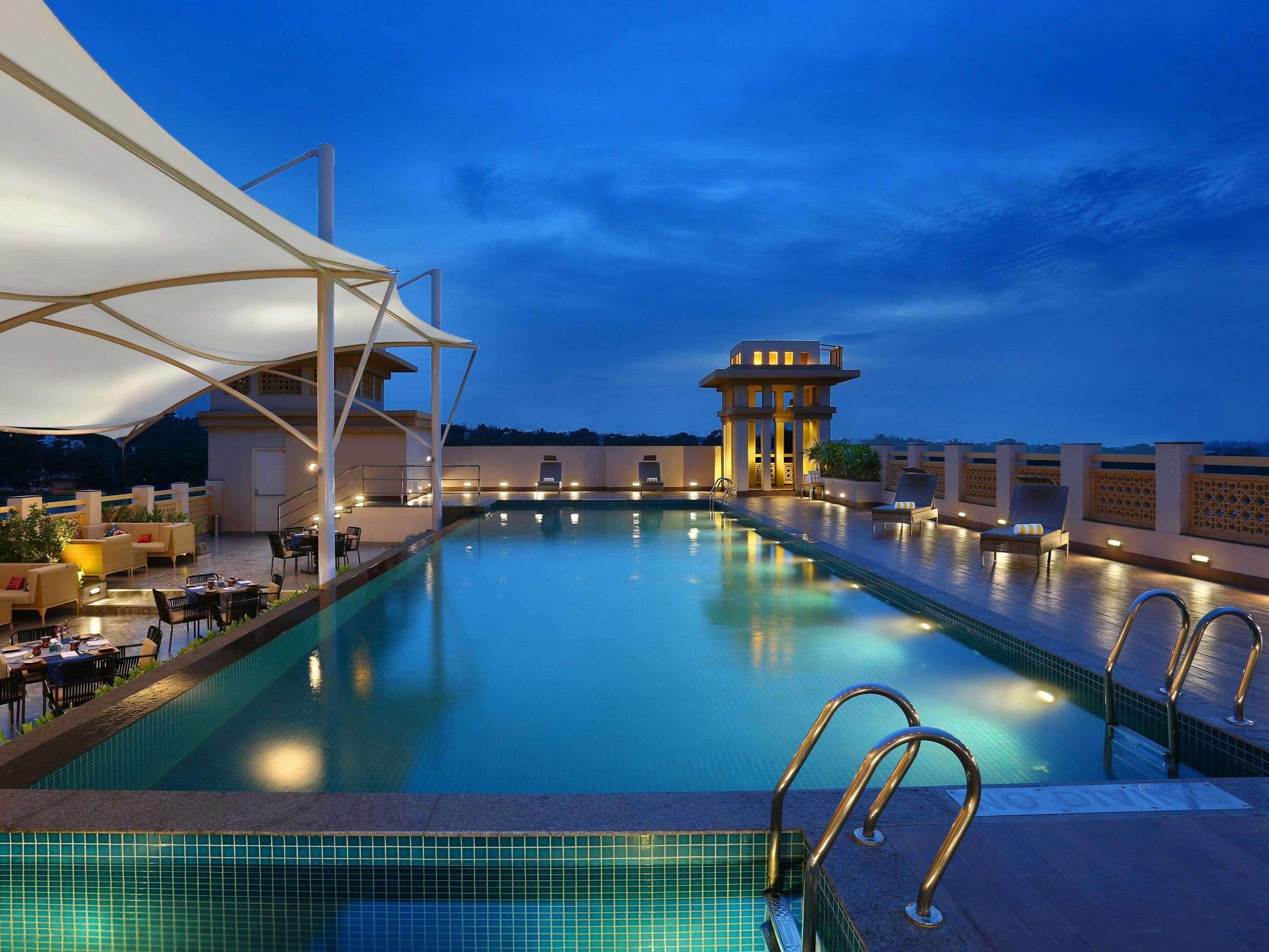 Grand Mercure Mysore - An Accor Brand Exterior photo The swimming pool at the hotel