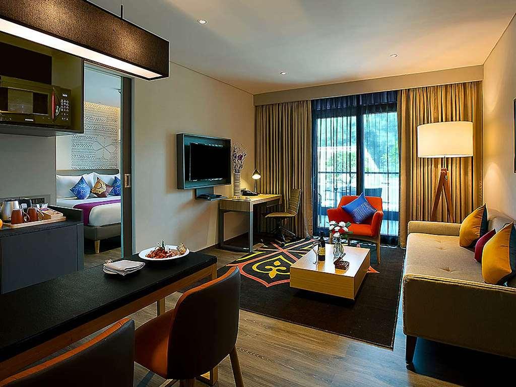 Grand Mercure Mysore - An Accor Brand Room photo A typical suite at the hotel