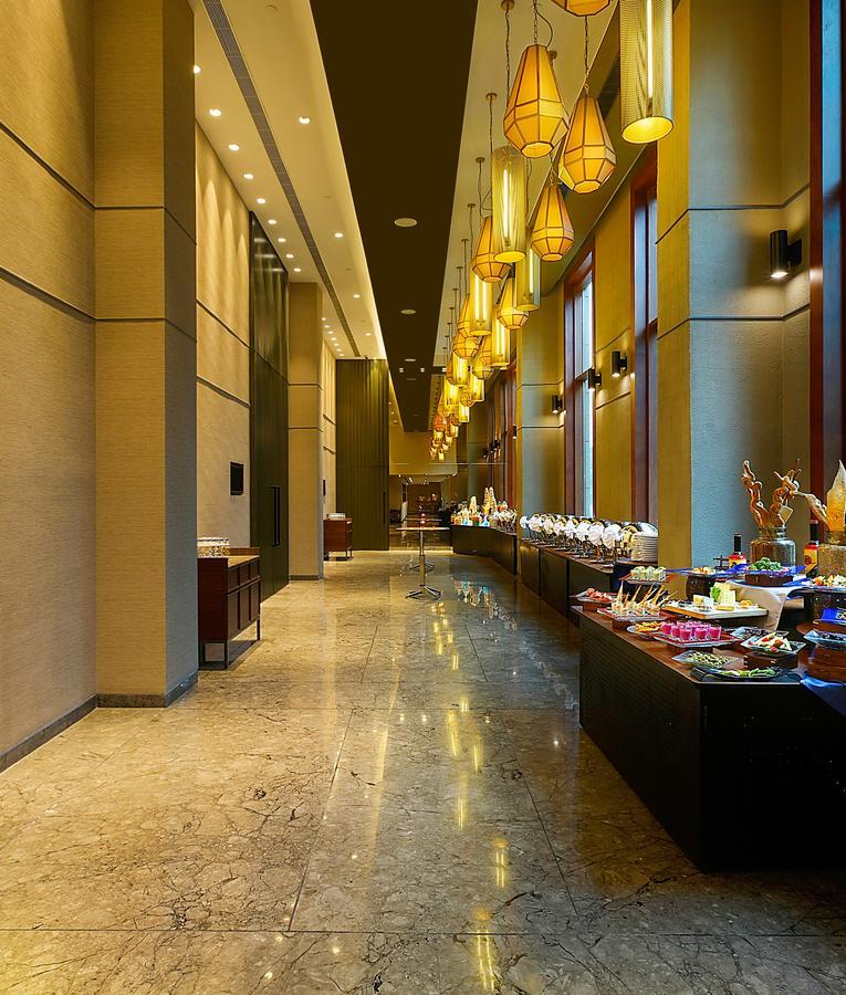 Grand Mercure Mysore - An Accor Brand Exterior photo The buffet at the hotel