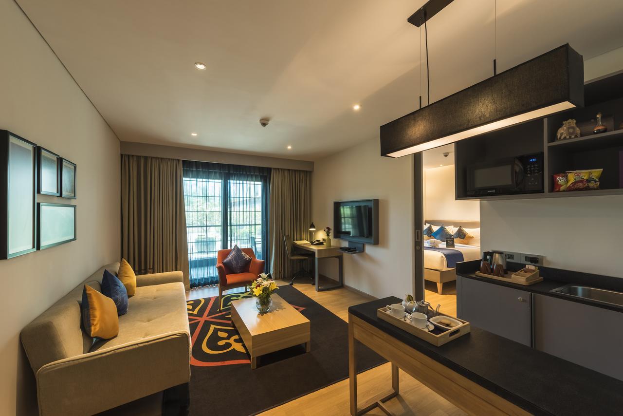 Grand Mercure Mysore - An Accor Brand Exterior photo A suite at the hotel