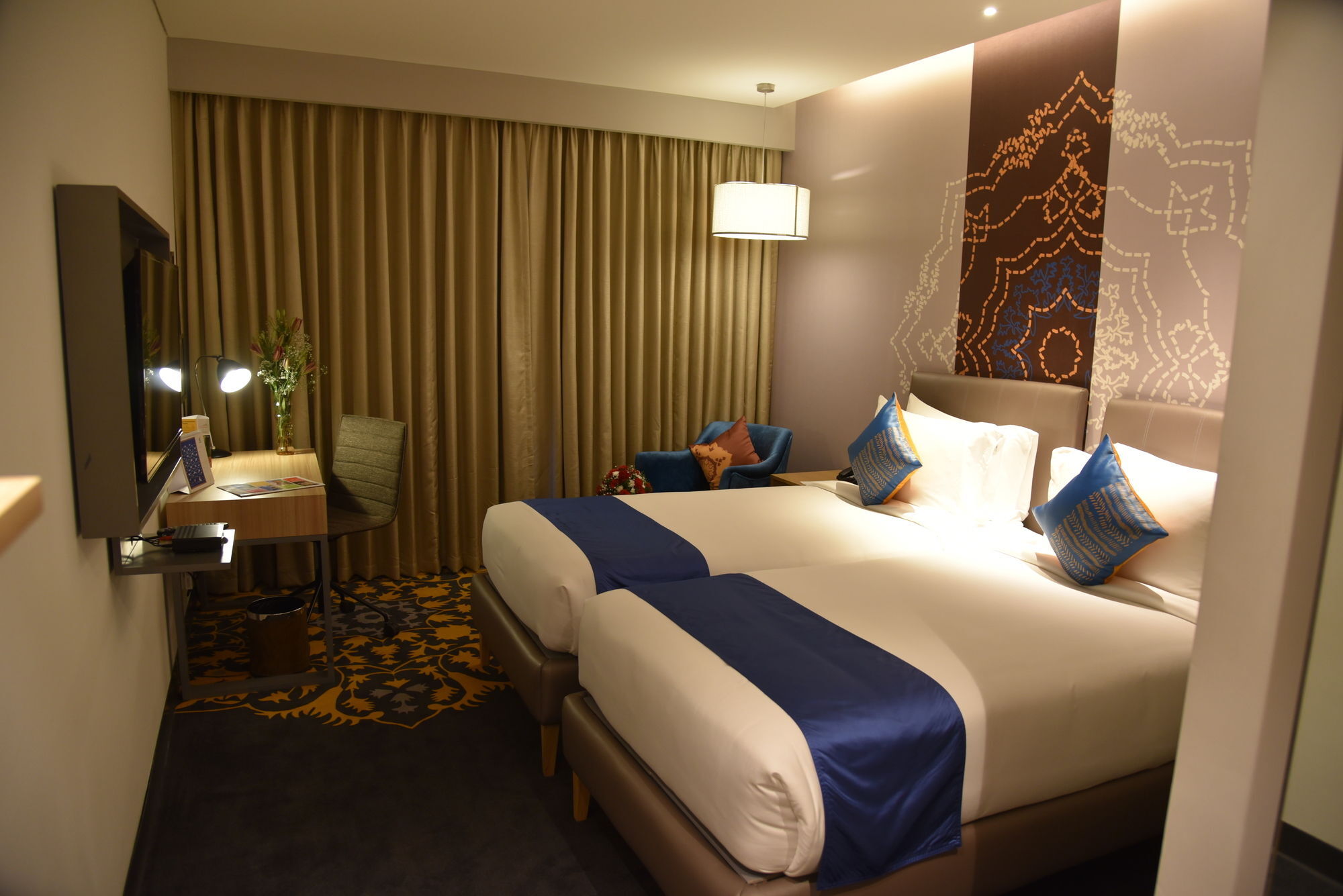 Grand Mercure Mysore - An Accor Brand Exterior photo Deluxe room